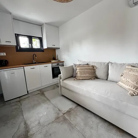 Apartman Byblos Cycladic House *