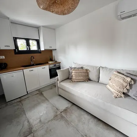 Byblos Cycladic House Lägenhet Vívlos